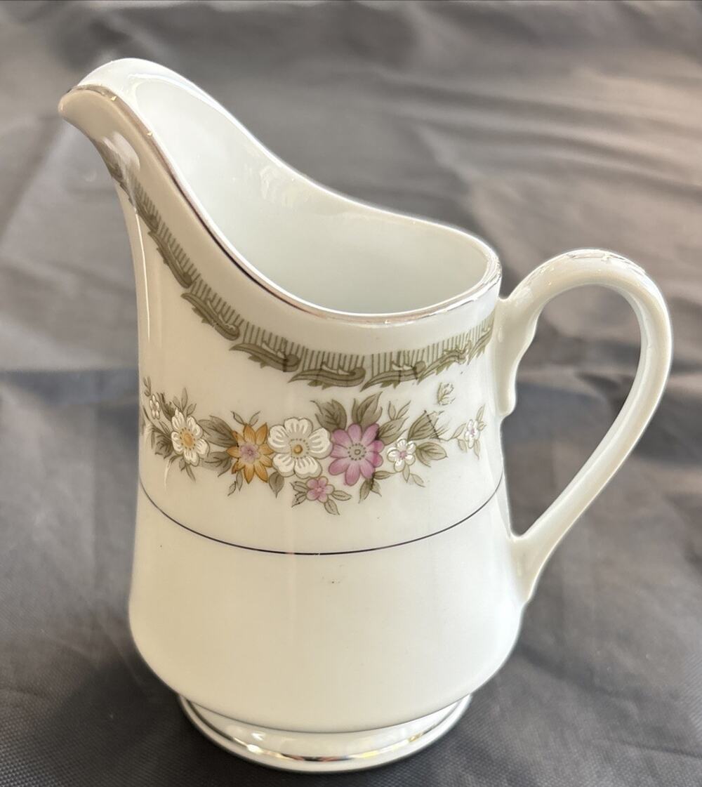 Vintage Everbrite Savanah Fine China Creamer Pitcher Platinum Trim Japan 1970s
